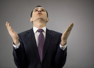 Молитва как защита от злого начальника