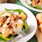 Простой и вкусный салат из копченой курицы