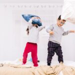 Расшифровка снов: детская одежда