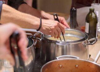 Классическая солянка: пошаговый рецепт