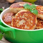 Жарка замороженных куриных котлет на сковороде