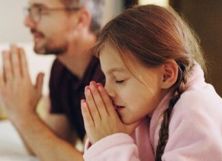 Молитва к роду: обращение до 12 колена