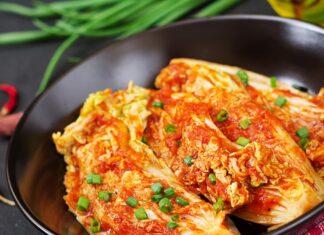 Ленивые голубцы с пекинской капустой и фаршем в духовке