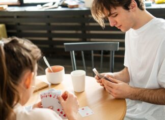 Как правильно задать вопрос таро о отношениях с мужчиной