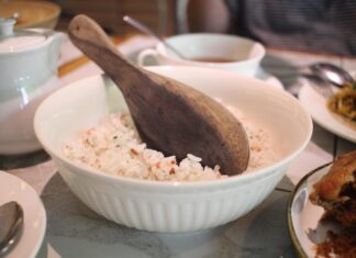 Перловая каша в мультиварке на воде: простой рецепт