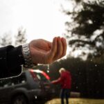 Сон: Упасть в воду в машине