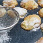 Сырники в духовке: рецепт с манкой