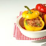 Фаршированный перец с фаршем и рисом в мультиварке