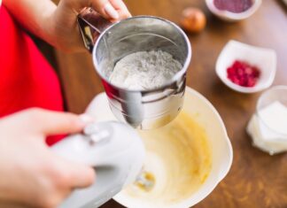 Готовим манную кашу