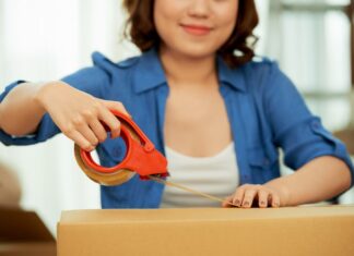 Показывать ли содержимое посылки при отправке на почте