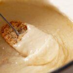 Крем с маслом и сгущенкой для бисквита