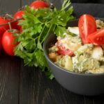 Огуречно-помидорный салат с майонезом и луком