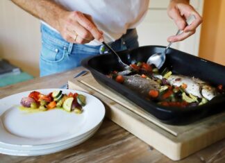 Рыба с овощами в духовке: рецепты с пошаговым приготовлением