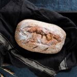 Простой рецепт черного хлеба в духовке