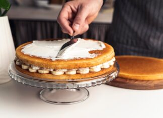 Классический торт Зебра на сметане в домашних условиях