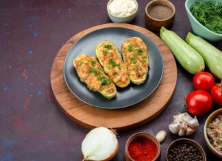 Кабачковые оладьи с сыром на сковороде