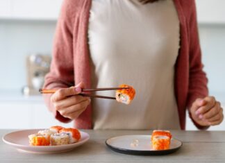 Готовим суши дома: пошаговый рецепт