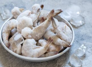 Варка креветок в панцире: простой рецепт