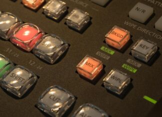 Сигнал на выходе схемы сравнения в цифровой системе управления