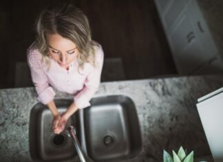 Сонник: испачкаться в кале для женщины