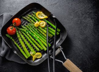 Вкусные кабачки на сковороде: быстрые рецепты