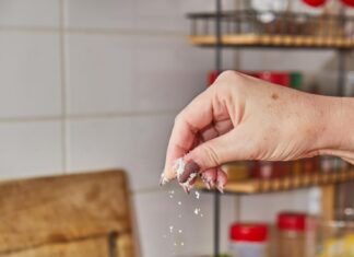 Вкусная квашеная капуста на сковороде