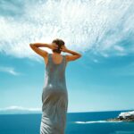 Сны о море с волнами: значение для женщин