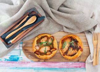 Рецепт пирога с картошкой и рыбными консервами в духовке