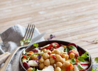 Постный салат из фасоли: вкусный рецепт