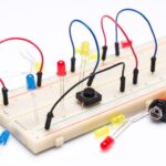 Напряжение на резисторах при последовательном соединении