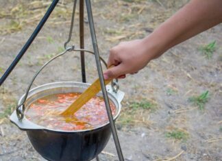 Солянка сборная: секреты идеального домашнего варения