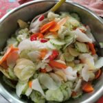 Капустно-огуречный салат с уксусом