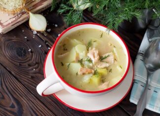 Суп из горбуши: свежий и полный