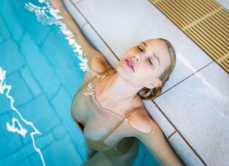 Сон о плавании в чистом бассейне