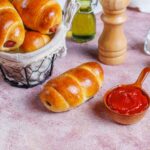 Сосиски в тесте: рецепт дрожжевого теста в духовке