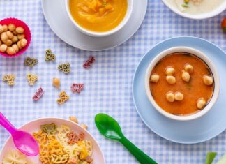 Гуляш из свинины с подливкой: как готовят в детском саду