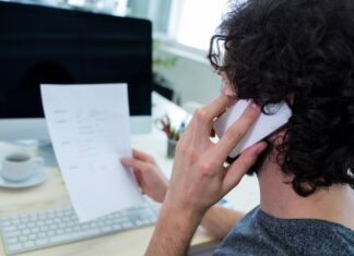 Горячая линия ФСС по больничным листам в Москве