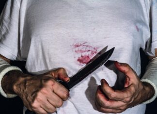 Сны о нападении: что значит пырнуть ножом в живот