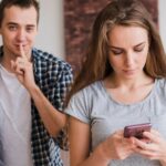 Как поднять настроение парню на расстоянии