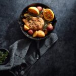 Свиные отбивные в кляре на сковороде с панировкой