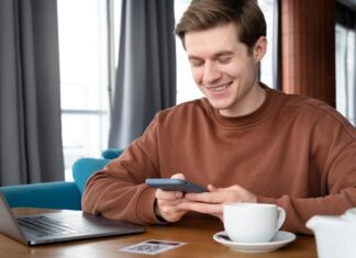 Как скачать приложение Хоум Кредит Банк на телефон