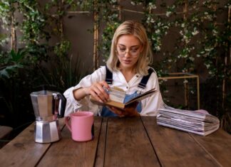 Как сделать часть листов альбомной ориентацией в Ворде