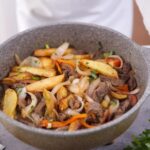 Вкусная картошка на гарнир к мясу: рецепты и советы