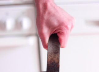 Пирожки с яйцом и луком: жареные на сковороде