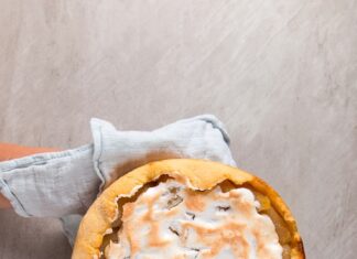 Пирог с капустой на сметанном тесте