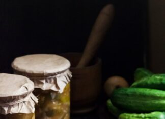 Хрустящие огурцы на зиму с уксусом
