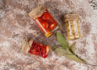 Лечо из перца и помидоров на зиму: рецепт