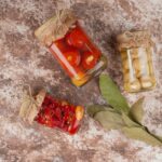 Помидоры с хреном и чесноком на зиму