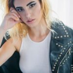 Как написать милую смс девушке