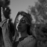 Женские статусы о жизни: остроумные и полные смысла